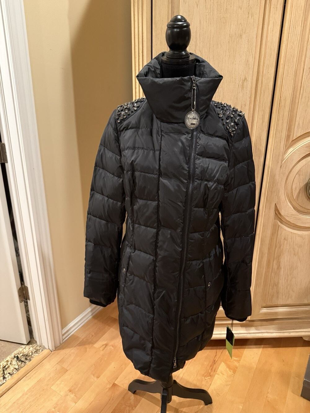 Sam Edelman women’s black down puffer coat with Crystal And Stud detail Sz L
